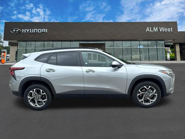 2025 Chevrolet Trax FWD LT