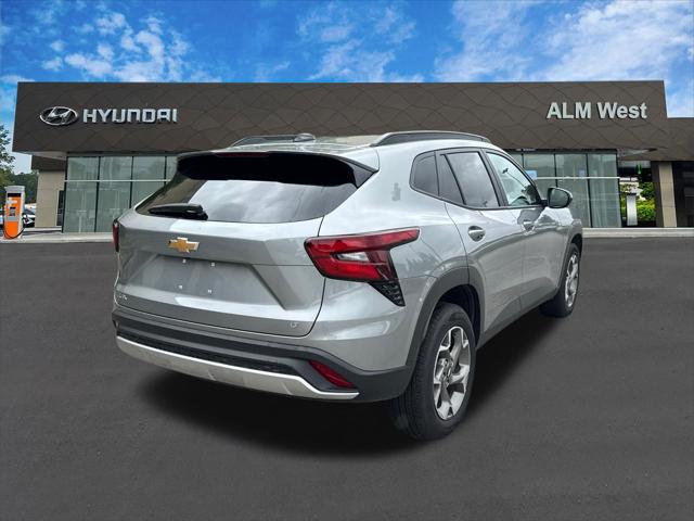 2025 Chevrolet Trax FWD LT