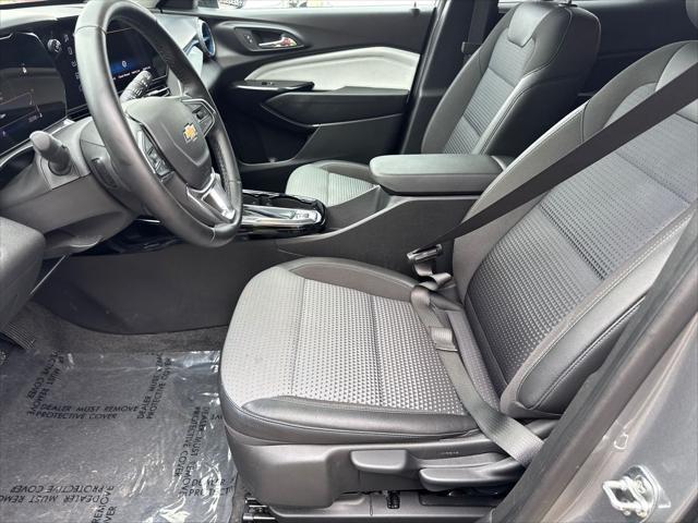 2025 Chevrolet Trax FWD LT