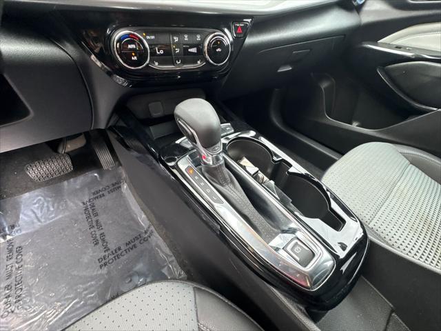 2025 Chevrolet Trax FWD LT