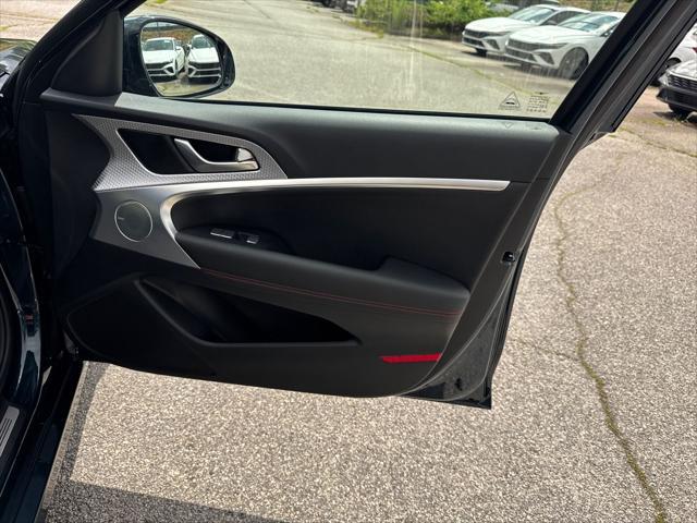 2023 Genesis G70 3.3T RWD