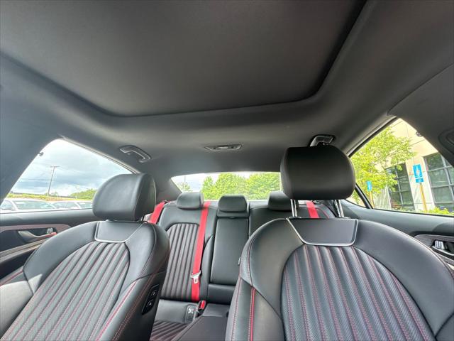 2023 Genesis G70 3.3T RWD