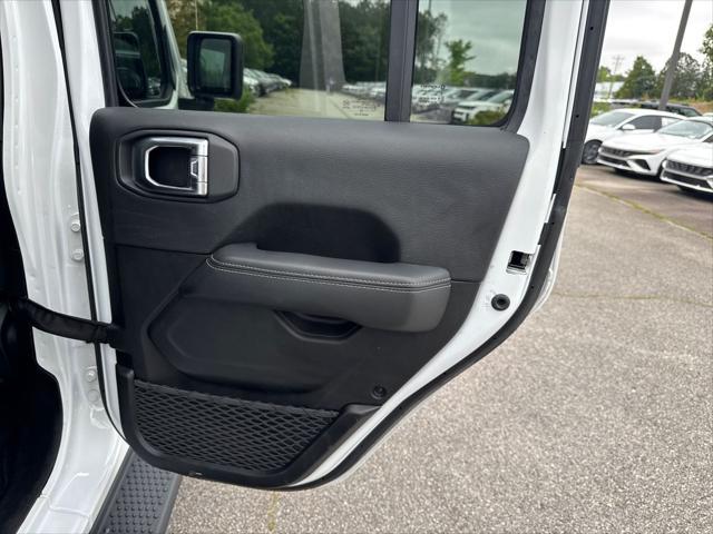 2023 Jeep Wrangler 4-Door Sahara