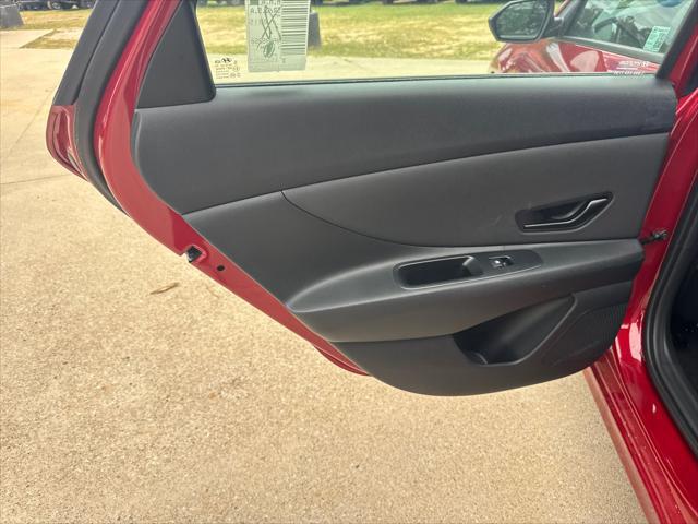 2025 Hyundai Elantra SEL Sport