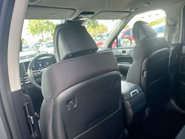 2026 Hyundai Santa Fe SE
