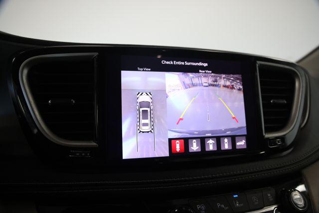 2023 Chrysler Pacifica Touring L AWD