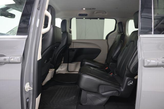 2023 Chrysler Pacifica Touring L AWD