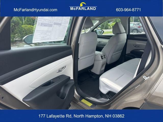 2026 Hyundai Tucson Hybrid Blue SE