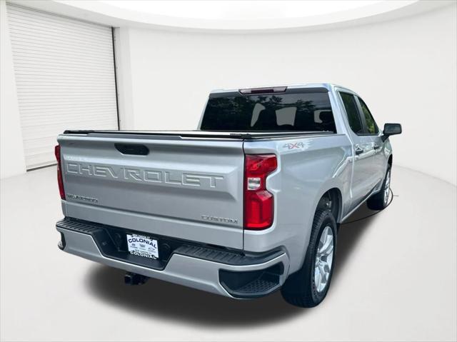 2021 Chevrolet Silverado 1500 4WD Crew Cab Short Bed Custom