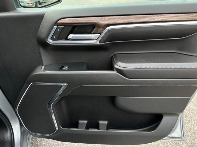 2024 Chevrolet Silverado 1500 4WD Crew Cab Short Bed LT with 2FL