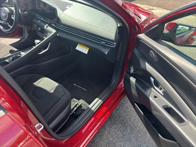2025 Hyundai Elantra SEL Convenience