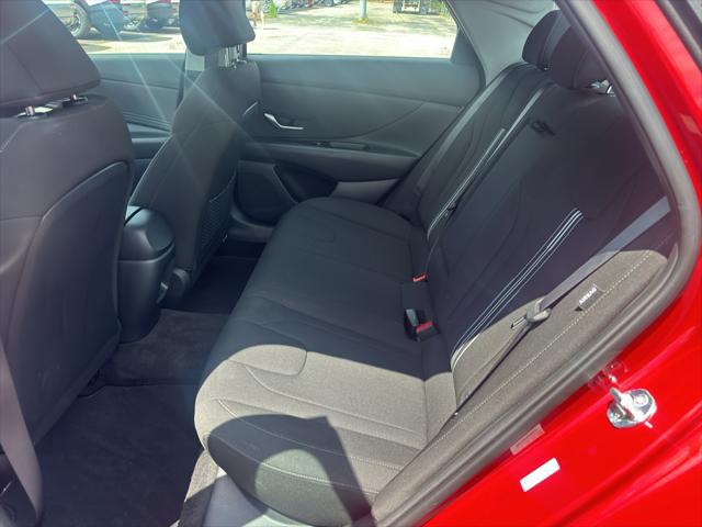 2025 Hyundai Elantra SEL Convenience