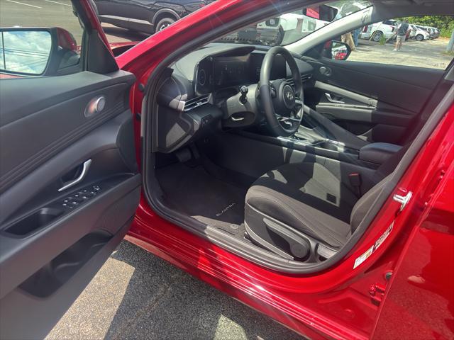 2025 Hyundai Elantra SEL Convenience