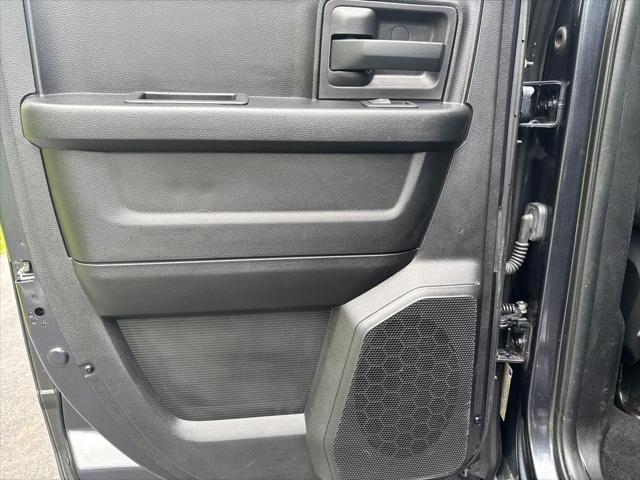 2017 Ram 1500 Express Quad Cab 4x4 6'4" Box