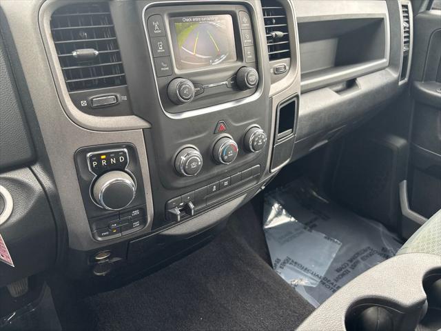 2017 Ram 1500 Express Quad Cab 4x4 6'4" Box