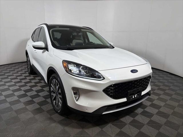 2020 Ford Escape Titanium Hybrid