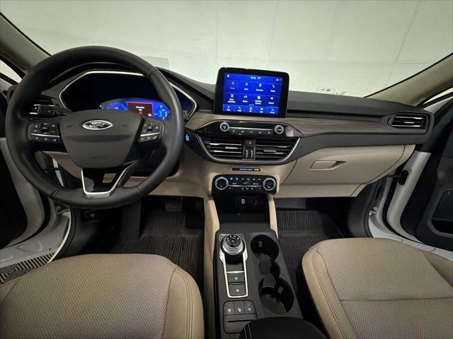2020 Ford Escape Titanium Hybrid