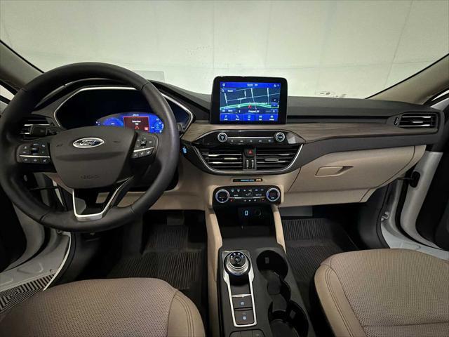2020 Ford Escape Titanium Hybrid