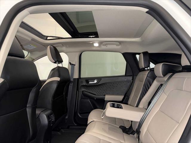 2020 Ford Escape Titanium Hybrid