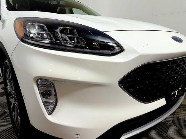 2020 Ford Escape Titanium Hybrid