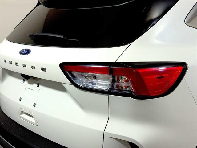 2020 Ford Escape Titanium Hybrid