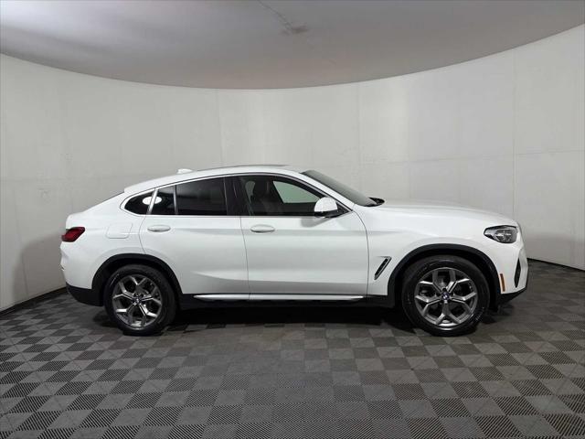 2023 BMW X4 xDrive30i