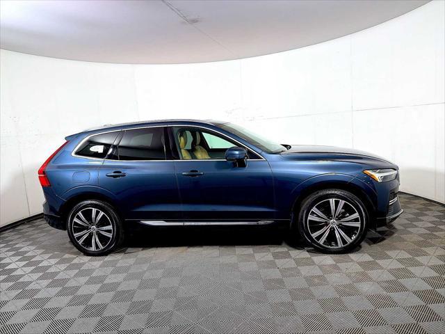 2022 Volvo XC60 B5 Inscription