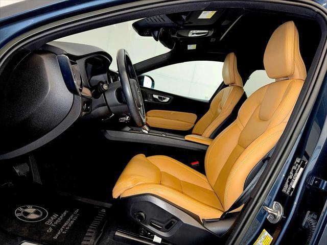 2022 Volvo XC60 B5 Inscription