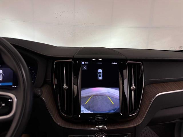 2022 Volvo XC60 B5 Inscription