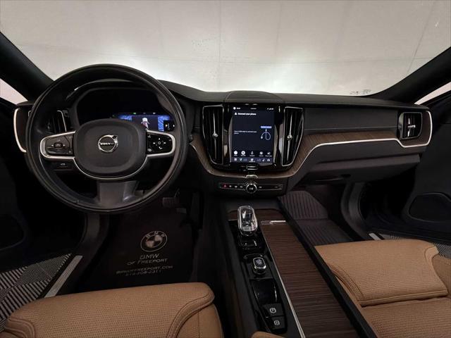 2022 Volvo XC60 B5 Inscription