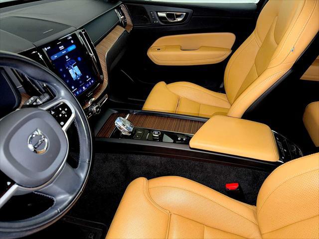 2022 Volvo XC60 B5 Inscription