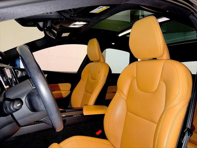 2022 Volvo XC60 B5 Inscription