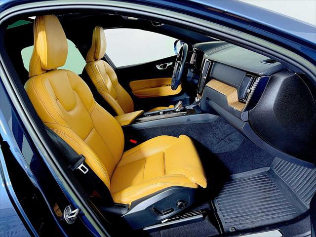 2022 Volvo XC60 B5 Inscription