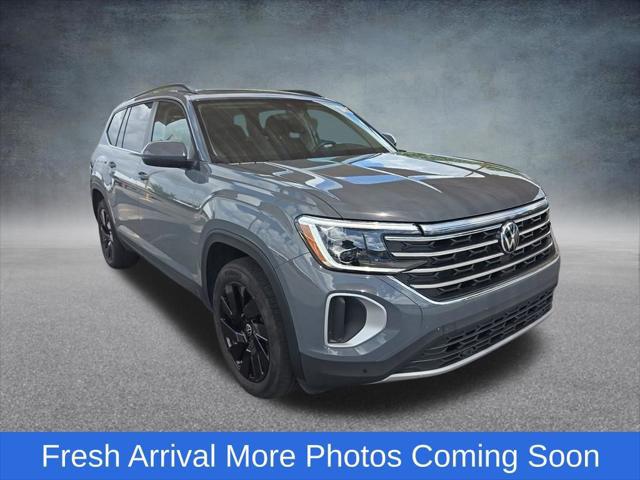2025 Volkswagen Atlas 2.0T SE w/Technology