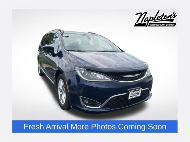 2017 Chrysler Pacifica Touring-L for sale in URBANA, IL