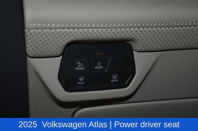 2025 Volkswagen Atlas 2.0T SE w/Technology