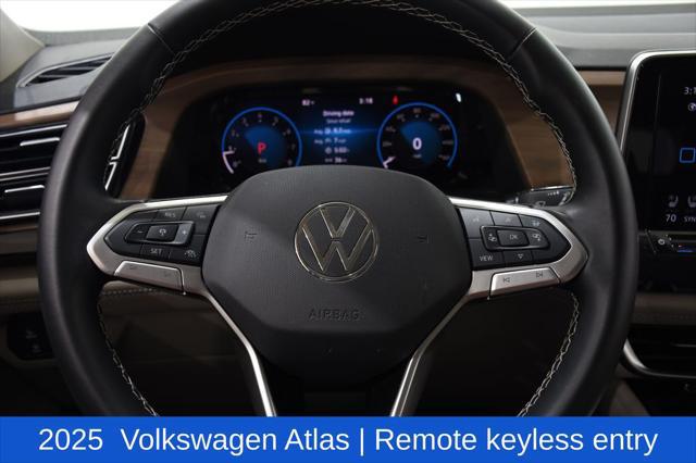 2025 Volkswagen Atlas 2.0T SE w/Technology