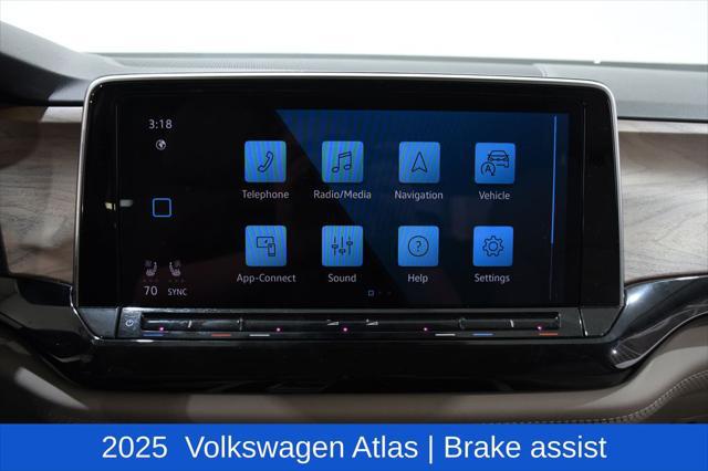 2025 Volkswagen Atlas 2.0T SE w/Technology
