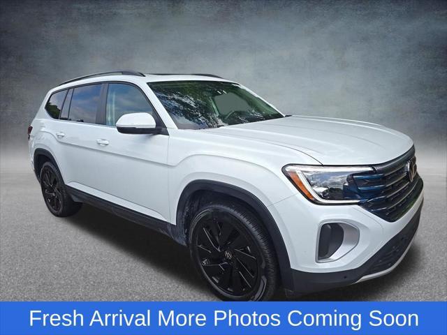 2025 Volkswagen Atlas 2.0T SE w/Technology