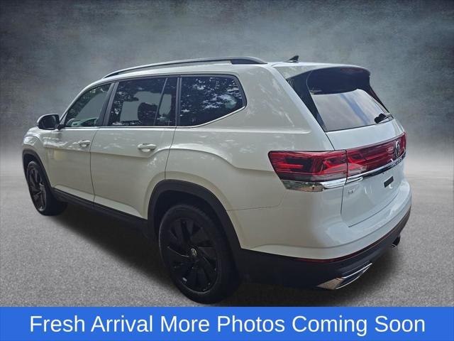 2025 Volkswagen Atlas 2.0T SE w/Technology