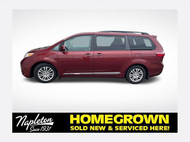 2016 Toyota Sienna XLE 8 Passenger for sale in URBANA, IL