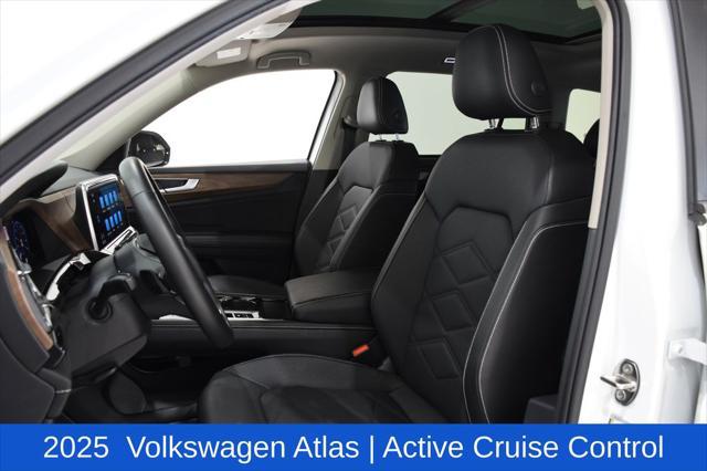 2025 Volkswagen Atlas 2.0T SE w/Technology