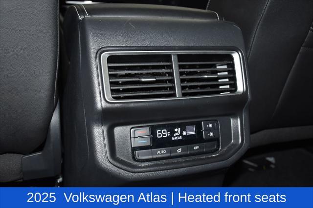 2025 Volkswagen Atlas 2.0T SE w/Technology