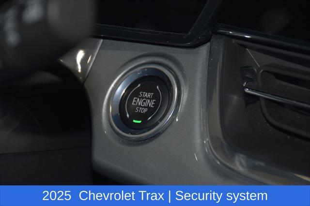 2025 Chevrolet Trax FWD LT