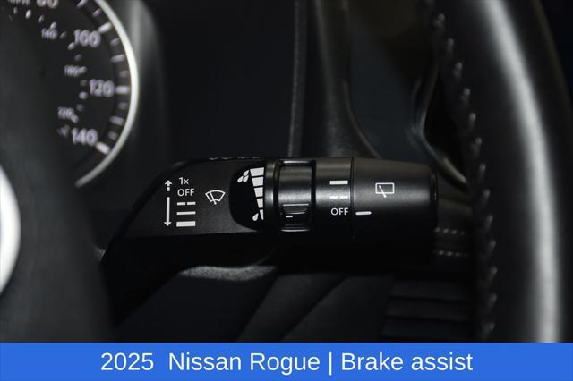 2025 Nissan Rogue SV FWD