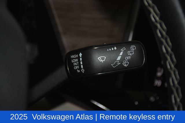 2025 Volkswagen Atlas 2.0T SEL