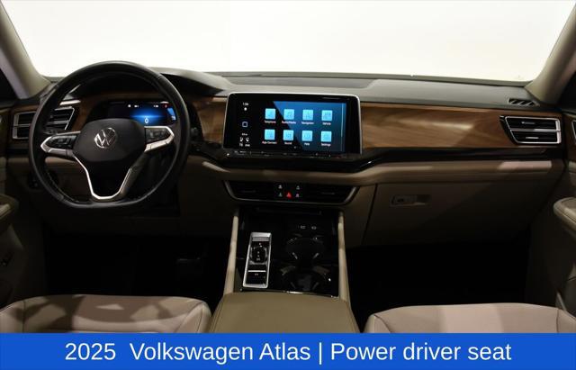 2025 Volkswagen Atlas 2.0T SE w/Technology