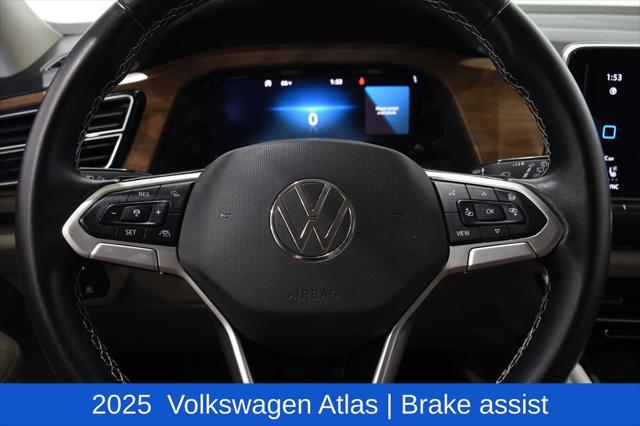2025 Volkswagen Atlas 2.0T SE w/Technology