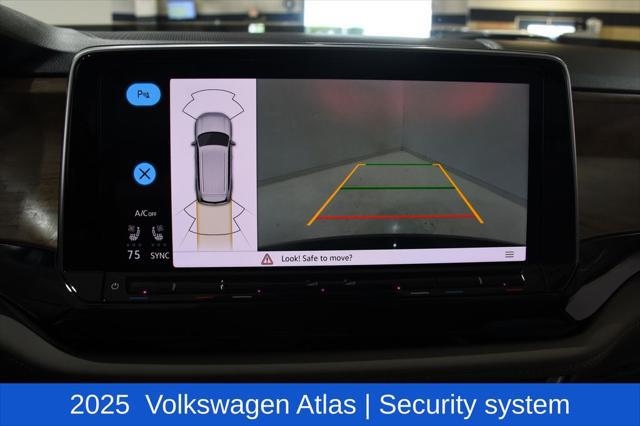 2025 Volkswagen Atlas 2.0T SE w/Technology