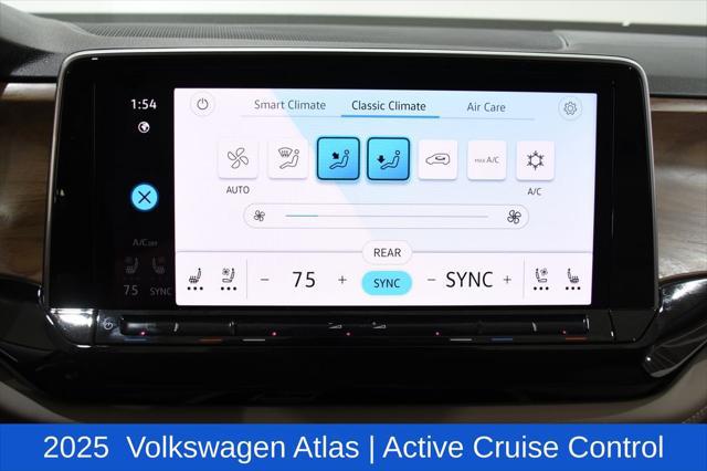 2025 Volkswagen Atlas 2.0T SE w/Technology